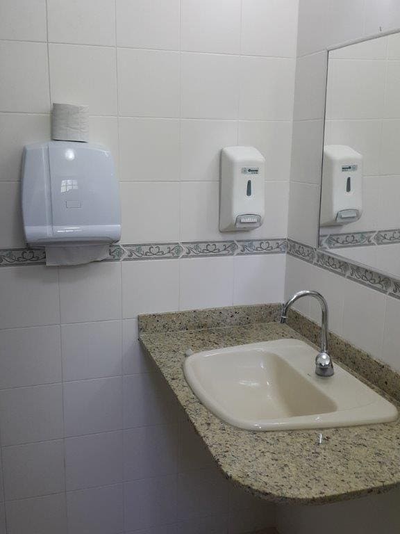 Clinica em Piraí - RJ lavabos