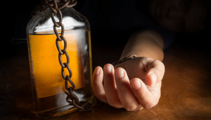 Como identificar um alcoólatra