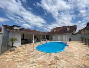 Clínica de Recuperação em Joinville SC - piscina