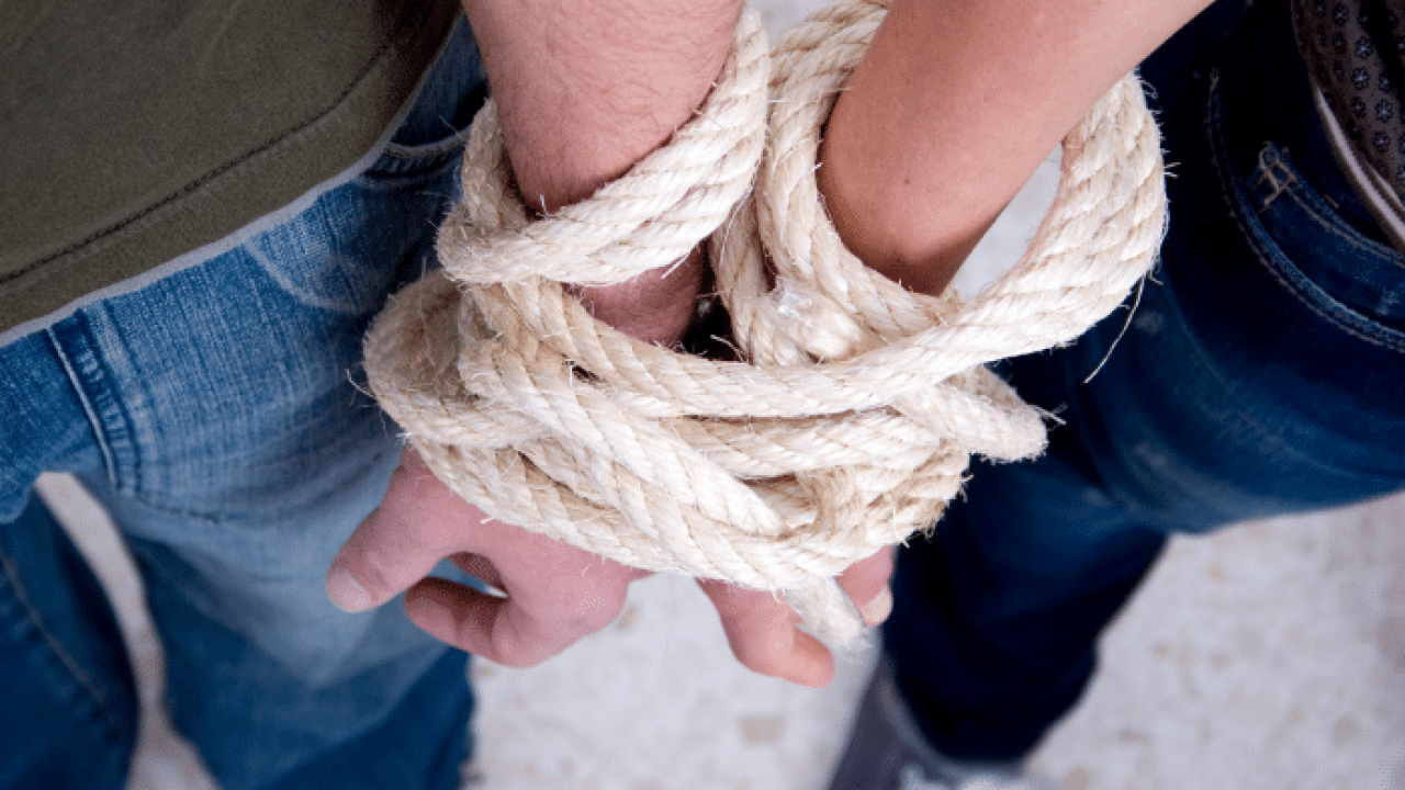 como-as-famílias-influenciam-na-dependência-química (3)